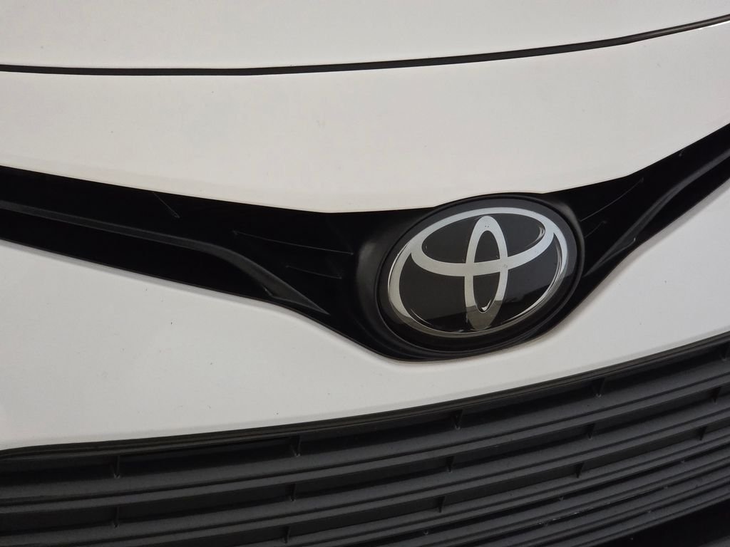 Used 2023 White Toyota LE image 14