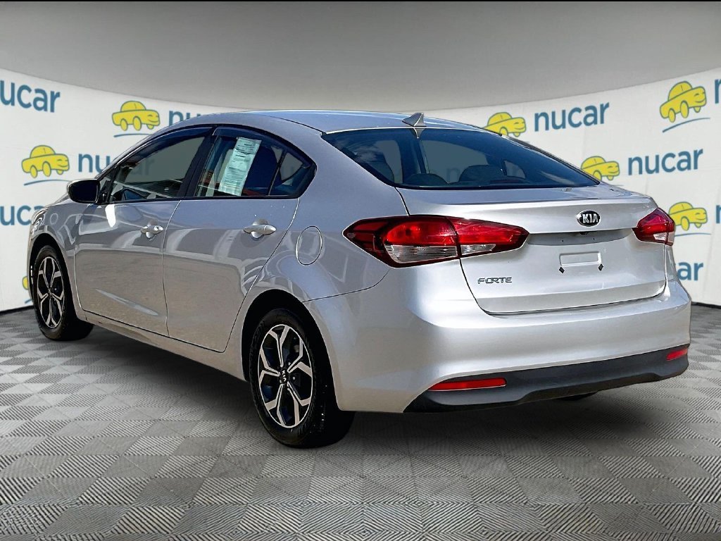 Used 2018 Silky Silver Kia LX image 4