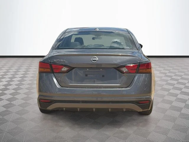 Used 2025 Gray Nissan 2.5 SV image 6