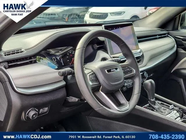 Certified Used 2025 Silver Jeep Limited image 9