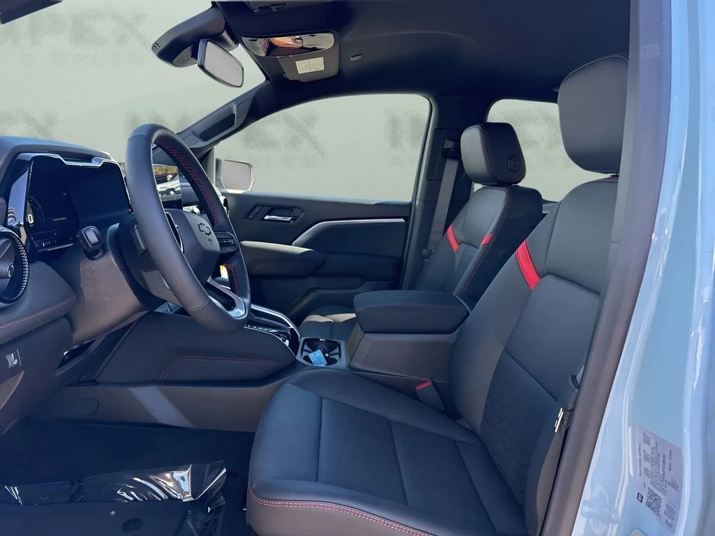 Used 2026 Snowdrift Metallic Chevrolet Z71 image 9