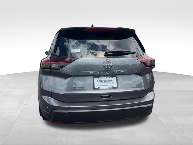 Used 2026 Gray Nissan S image 7