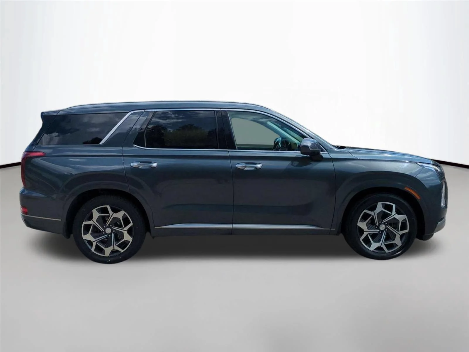 Used 2022  HYUNDAI  image 6