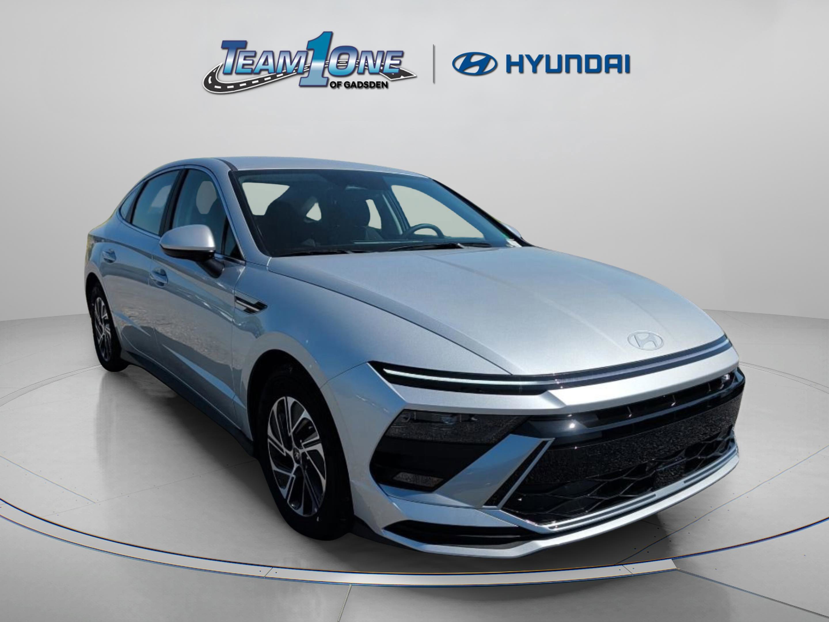 2026 Hyundai Sonata Blue's photo