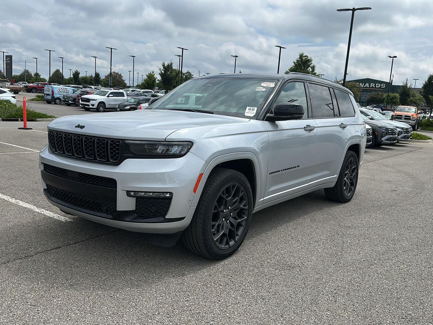 Used 2025 Jeep Grand Cherokee L Summit with VIN 1C4RJKEG0S8769205 for sale in Kansas City