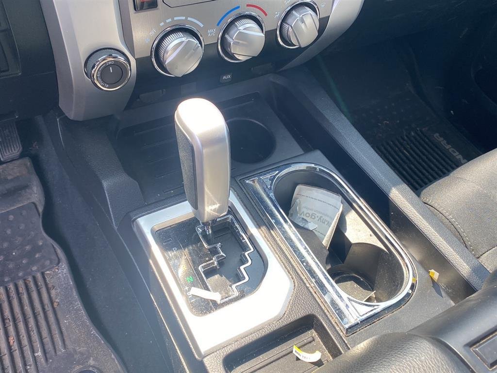 Used 2019 Cement Toyota SR5 image 15