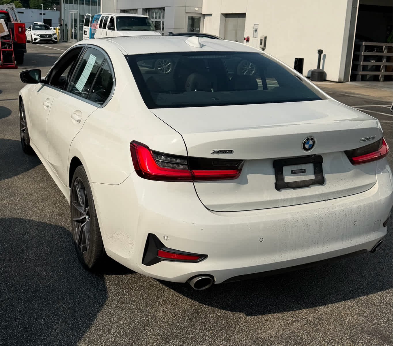 Used 2019 Alpine White BMW 330i xDrive image 5