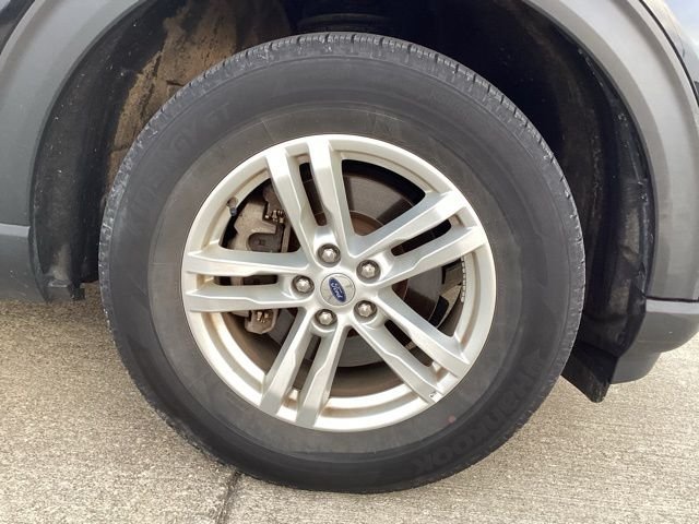 2022 Ford Explorer XLT photo 4