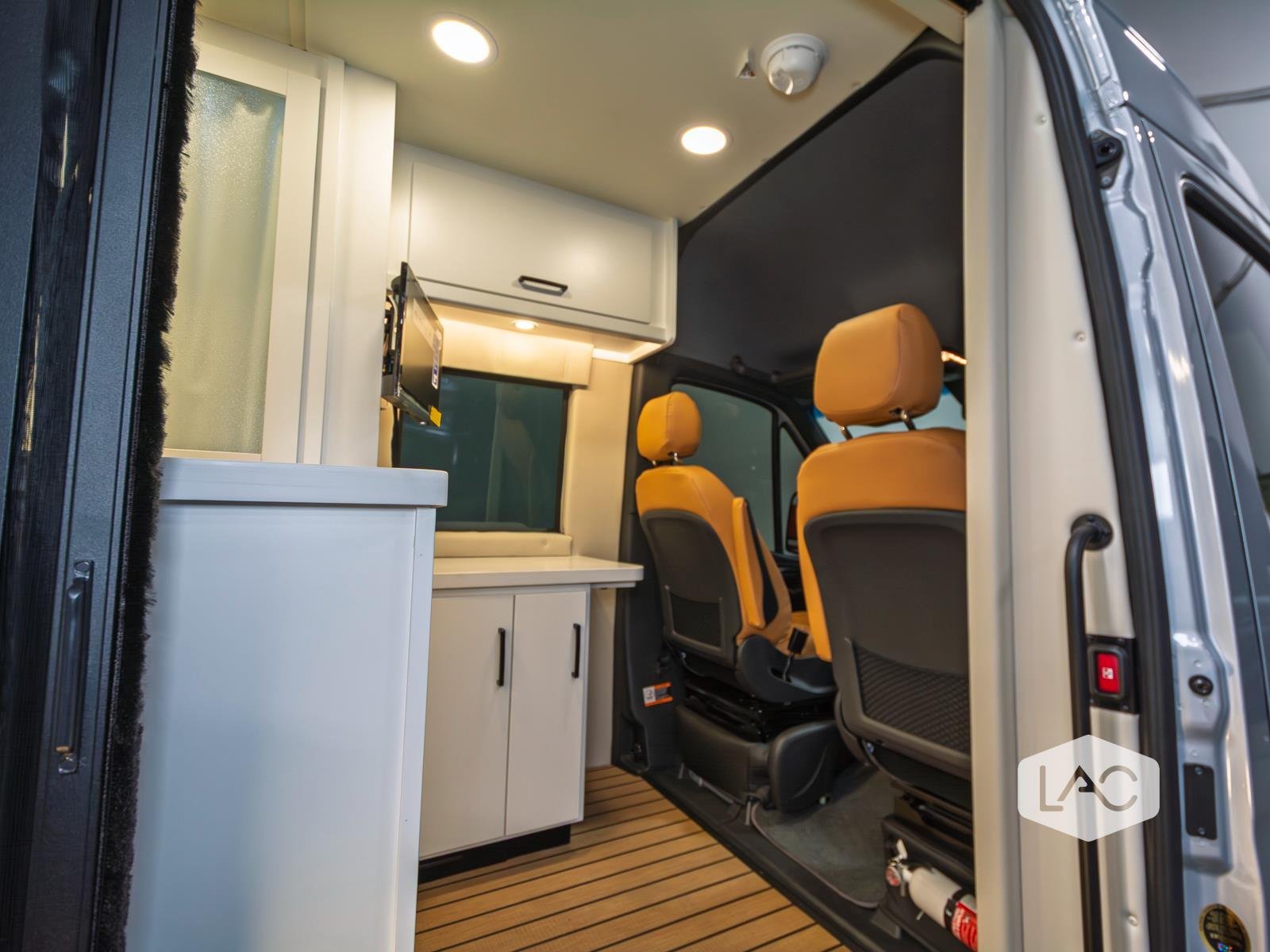 Used 2025 Iridium Silver Coachmen M-24 | Dual-Twin Beds|Generator|Electrical Pkg image 33
