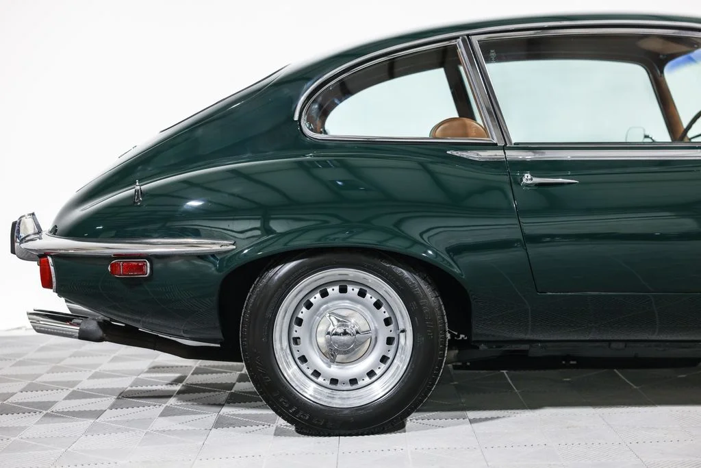 Used 1972 Green Jaguar  image 3