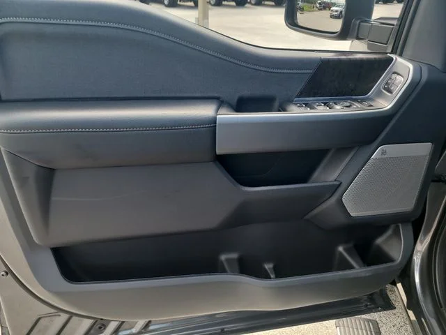New 2026 Gray Metallic Ford Lariat image 17