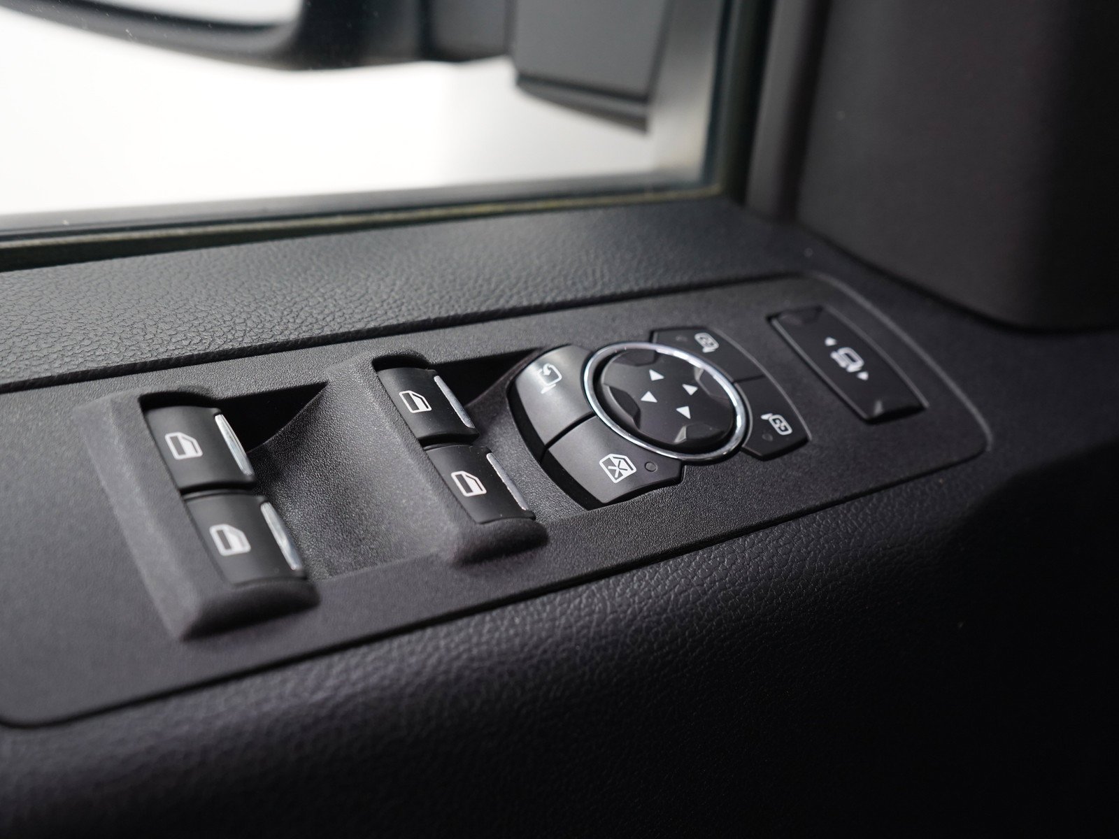 Used 2017 Black Ford Lariat image 22