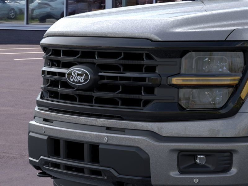 New 2026 Carbonized Gray Metallic Ford XLT image 39