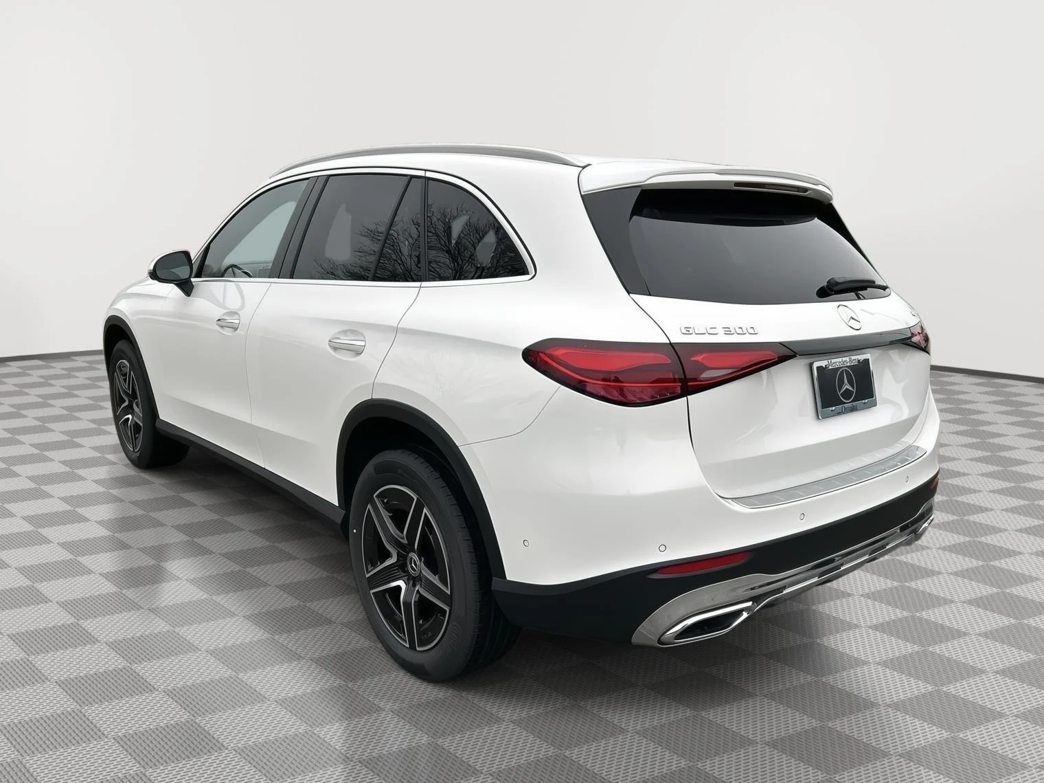 New 2026 Polar White Mercedes-Benz GLC 300 image 5