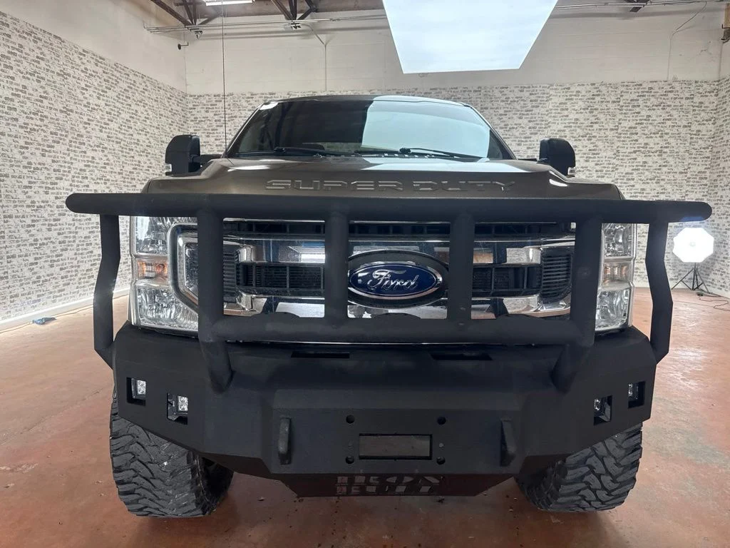 Used 2020 Stone Gray Metallic Ford XL image 2