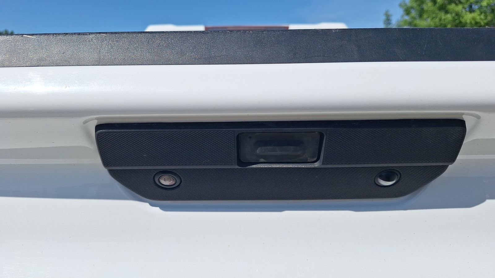 Used 2020  Chevrolet RST image 14