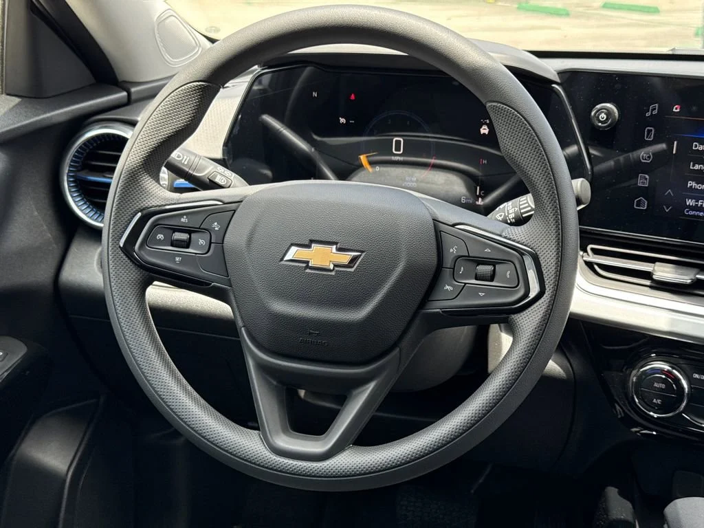 2026 Chevrolet Trax LT - Photo 13