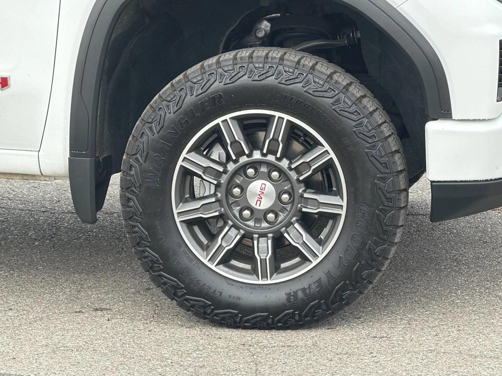 2025 GMC Sierra 1500 AT4 - Photo 33