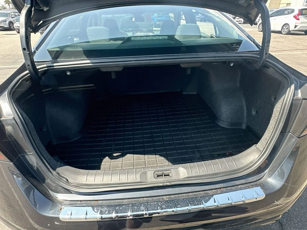 Used 2020 Blue Nissan 2.5 SV image 25