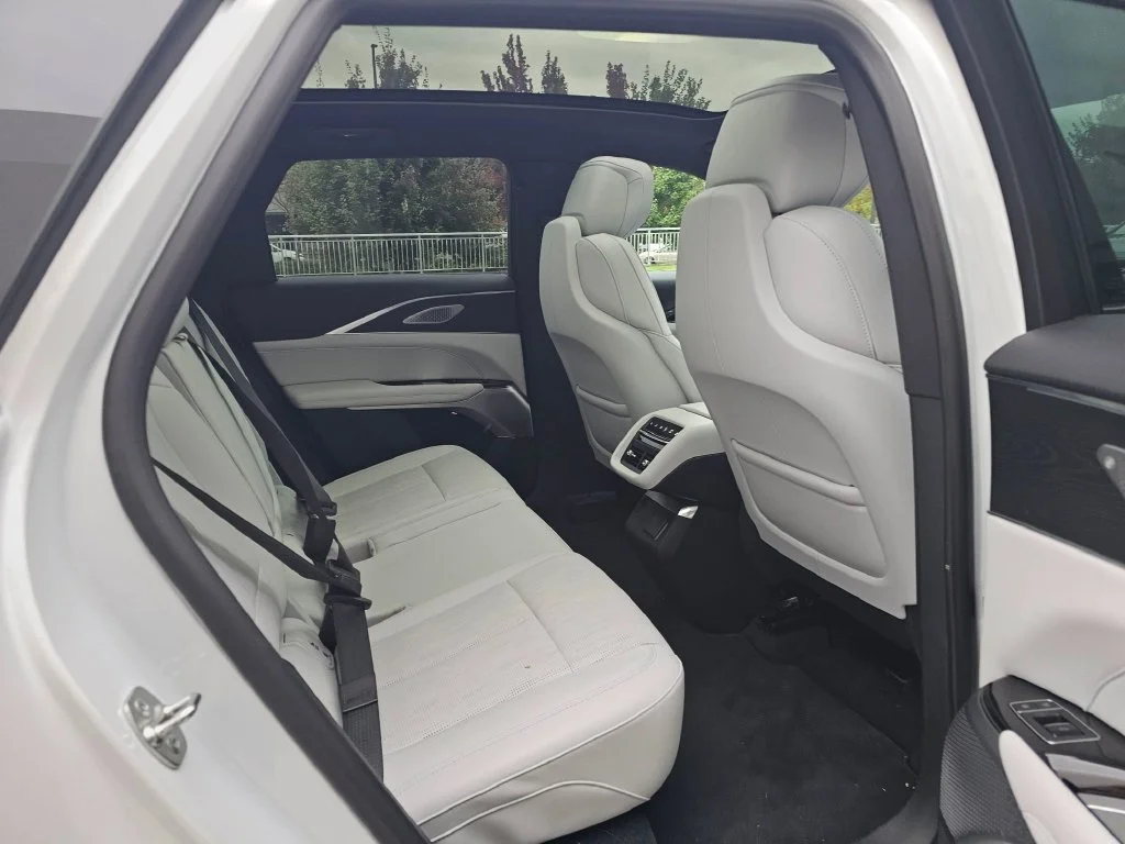 Certified Used 2024 Crystal White Tricoat Cadillac Sport 3 image 14