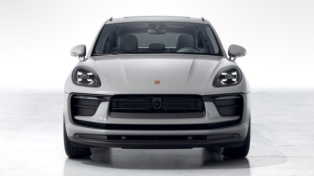 New 2026 Chalk Porsche  image 8