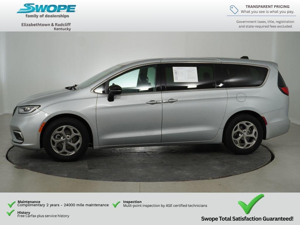 Used 2024 Silver Mist Clearcoat Chrysler Limited image 6