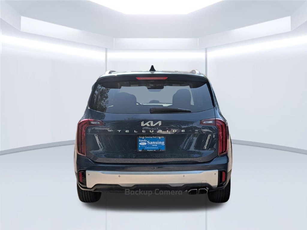 Used 2024 Black Kia S image 5