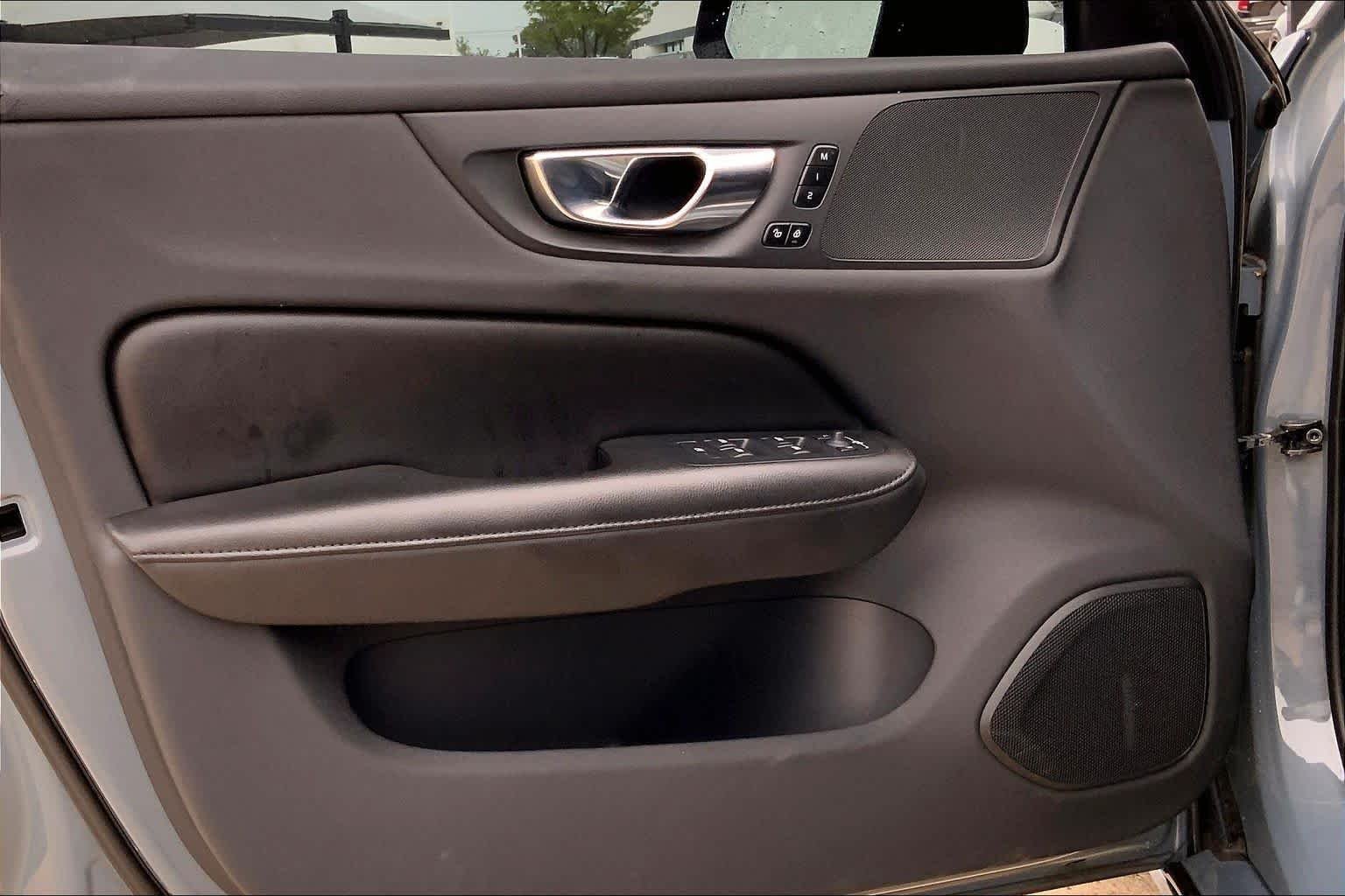 Used 2023 Thunder Grey Metallic Volvo Core Dark Theme image 21