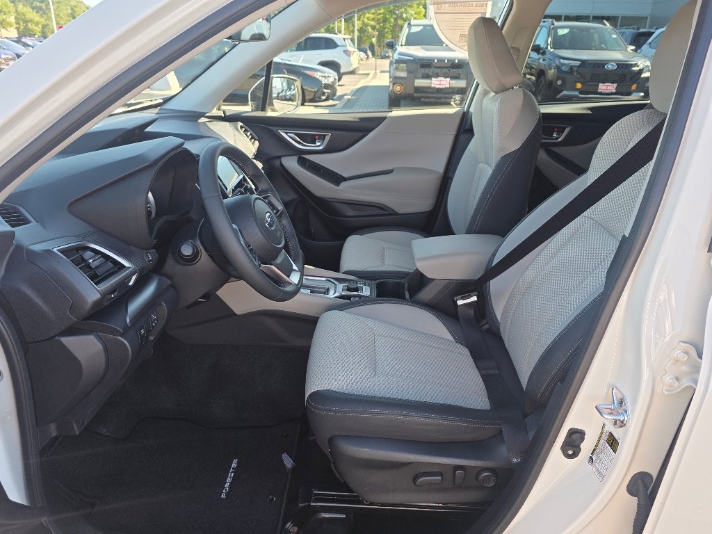 Used 2023 White Subaru Premium image 33