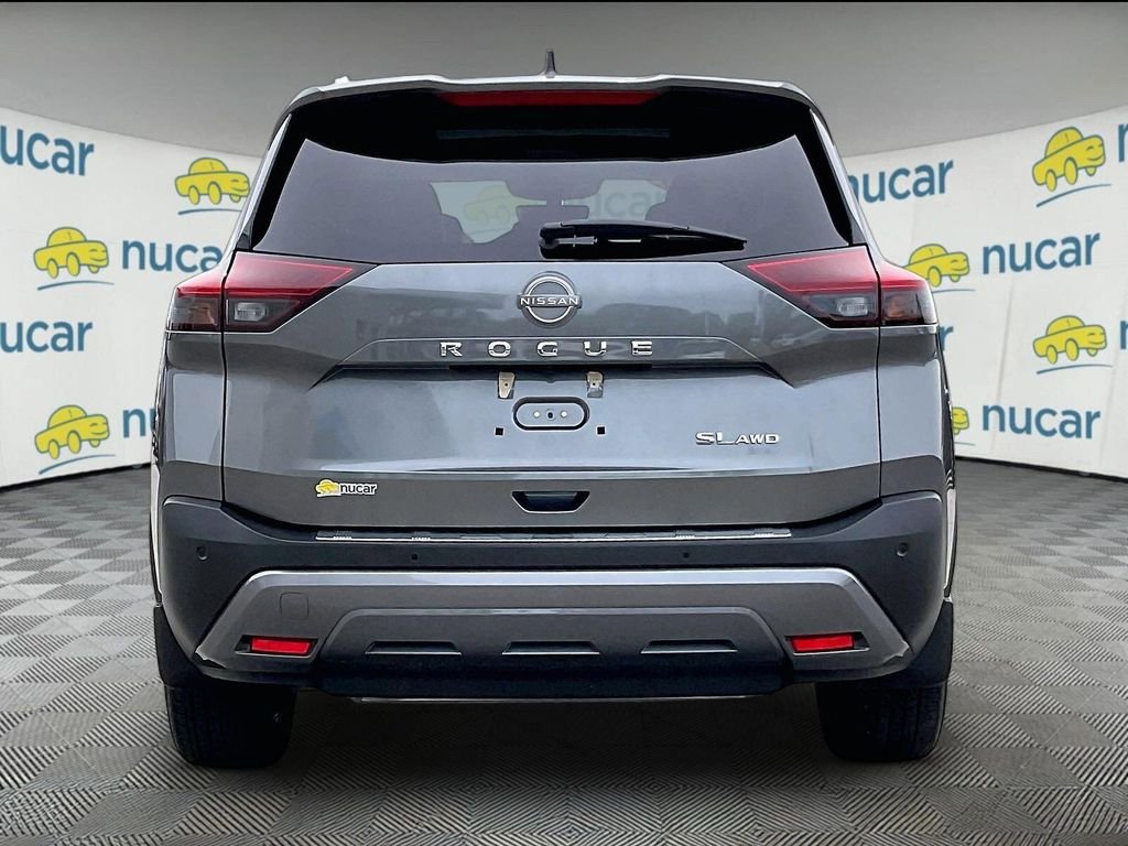 Used 2023 Gray Nissan SL image 5