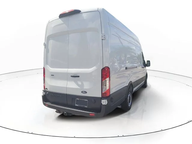 New 2027 Oxford White Ford Base image 5