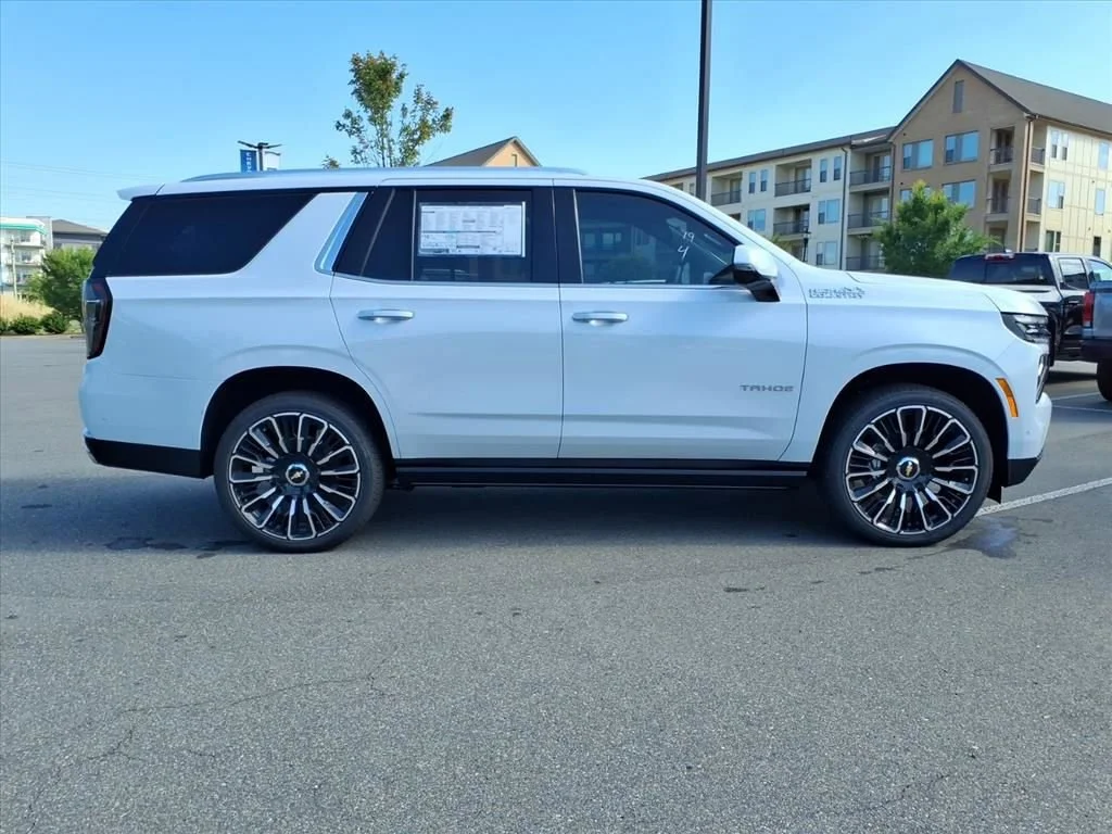 New 2026 Polar White Tricoat Chevrolet High Country image 29