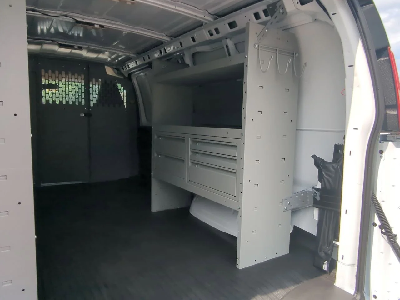 New 2025 Summit White GMC Work Van image 23