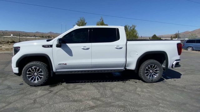 Used 2022 Summit White GMC AT4 image 5