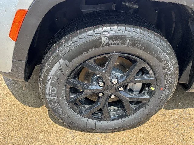 New 2026 Silver Jeep Altitude image 11