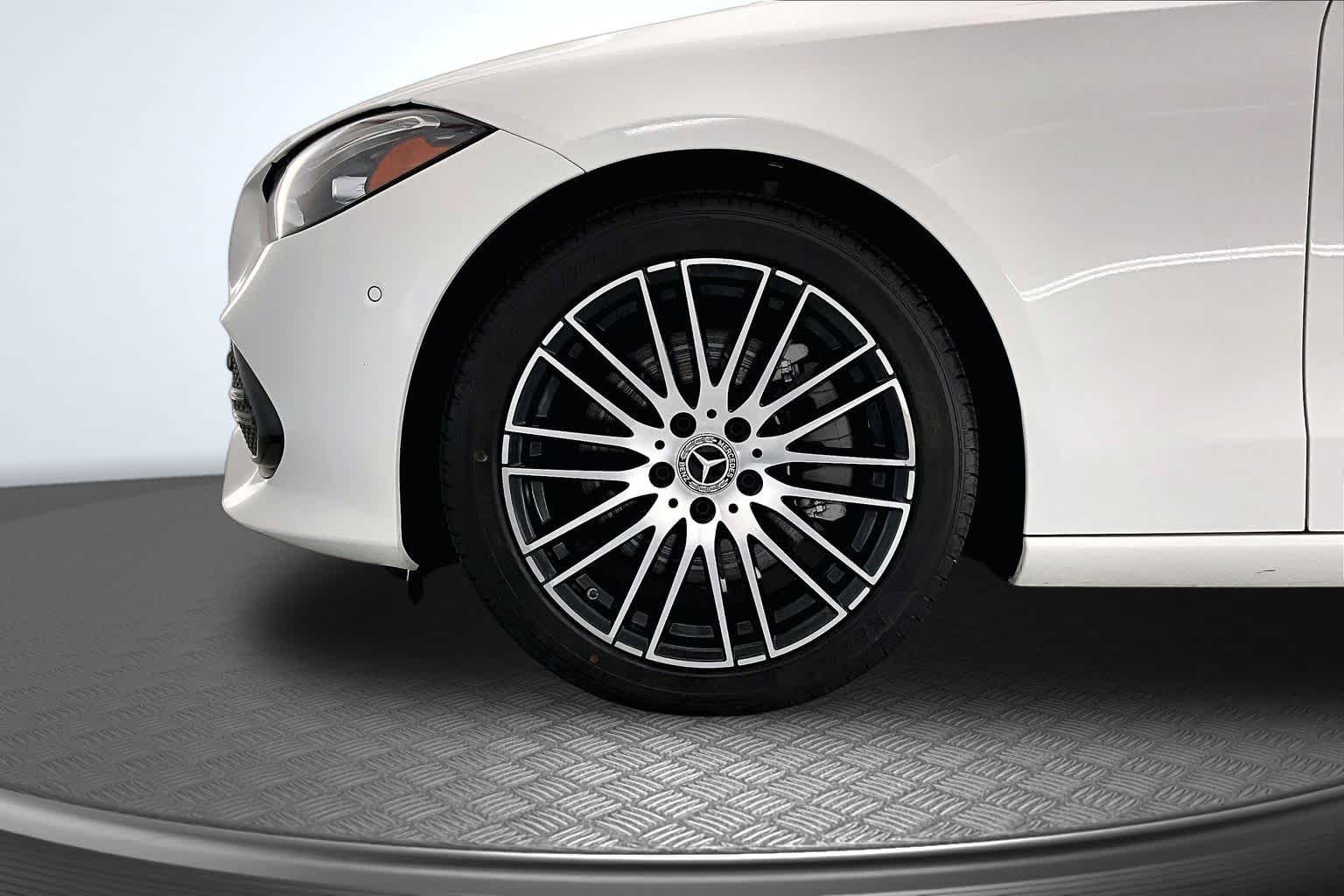 2024 Mercedes-Benz C-Class Sedan C 300 - Photo 8