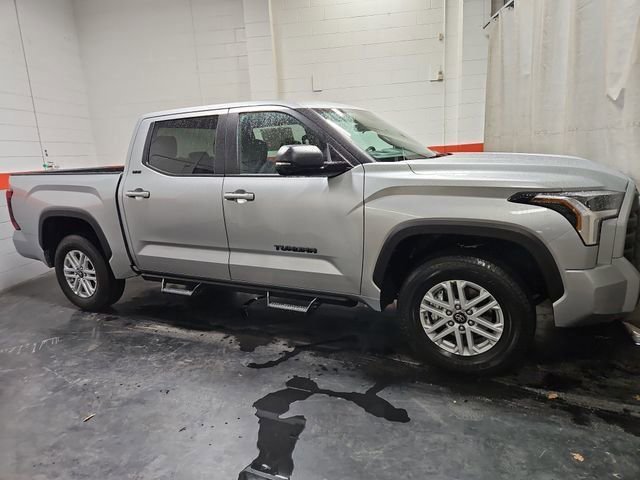 2026 Toyota Tundra SR5 - Photo 13