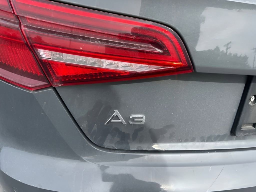 Used 2017 Gray Metallic Audi 1.4T Premium image 17