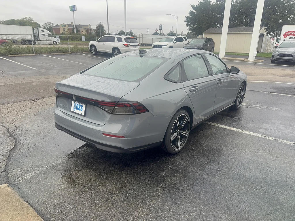 New 2026 Urban Gray Pearl Honda SE image 5