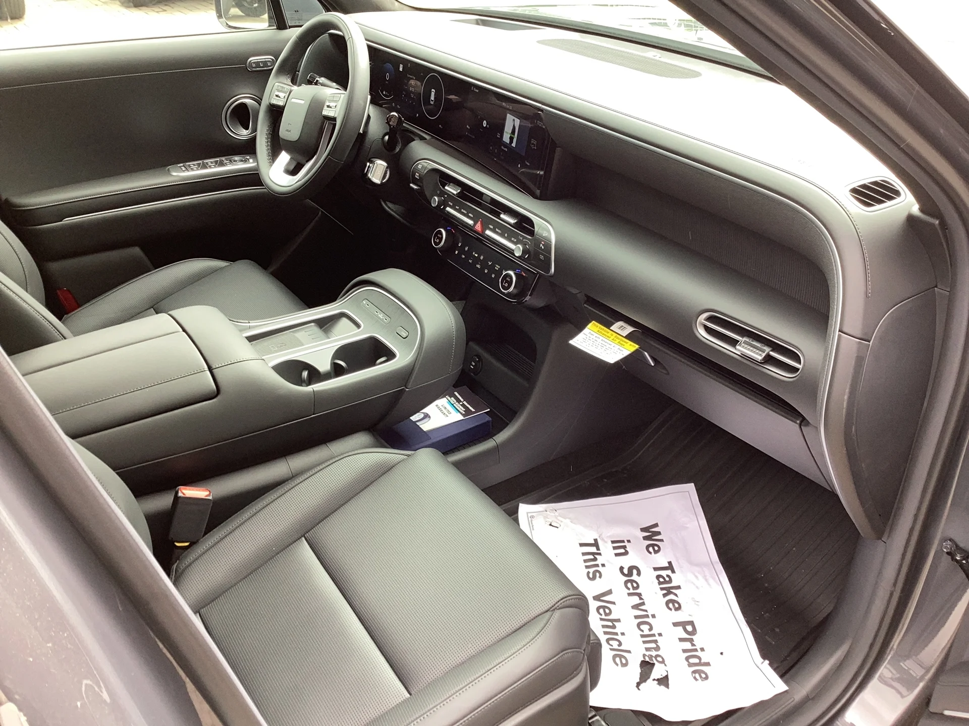 New 2026 Ecotronic Gray Metallic Hyundai Calligraphy image 14