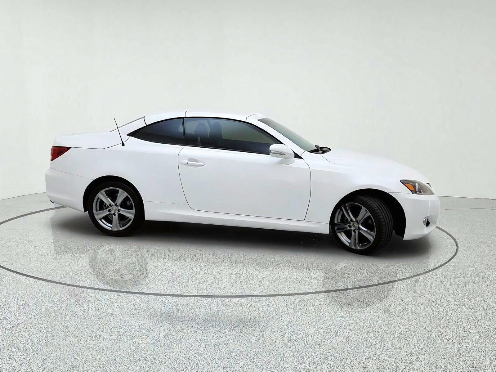 Used 2013 Starfire Pearl Lexus 2-DR. HARDTOP CONV image 6