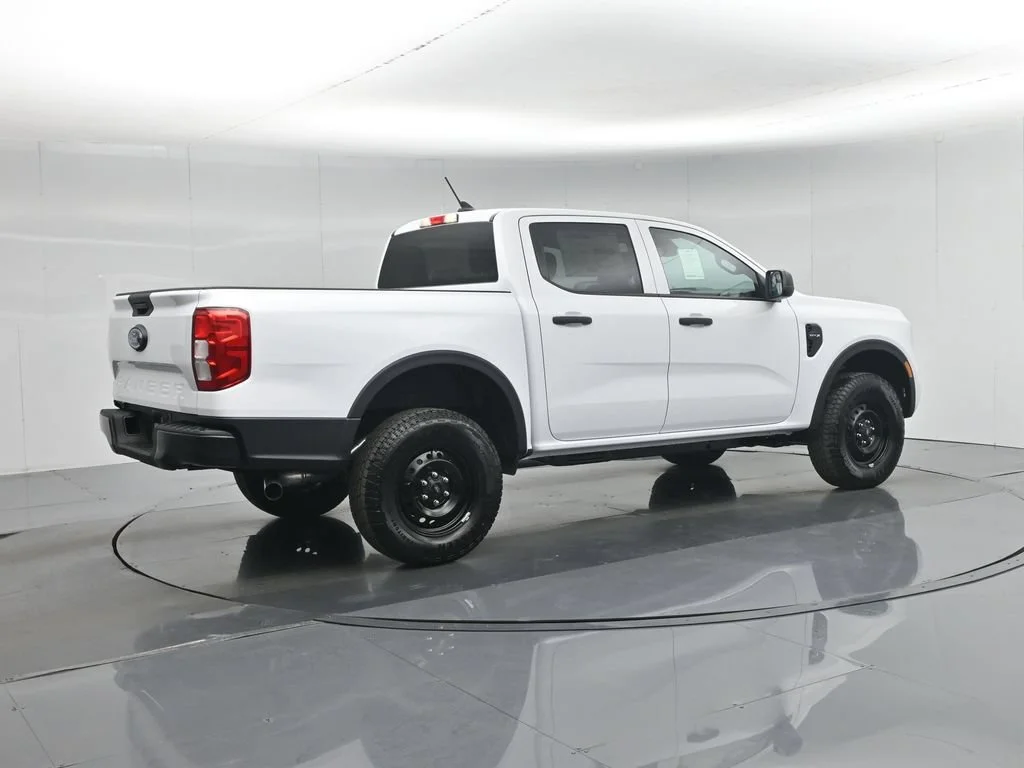 New 2026 Oxford White Ford XL image 22