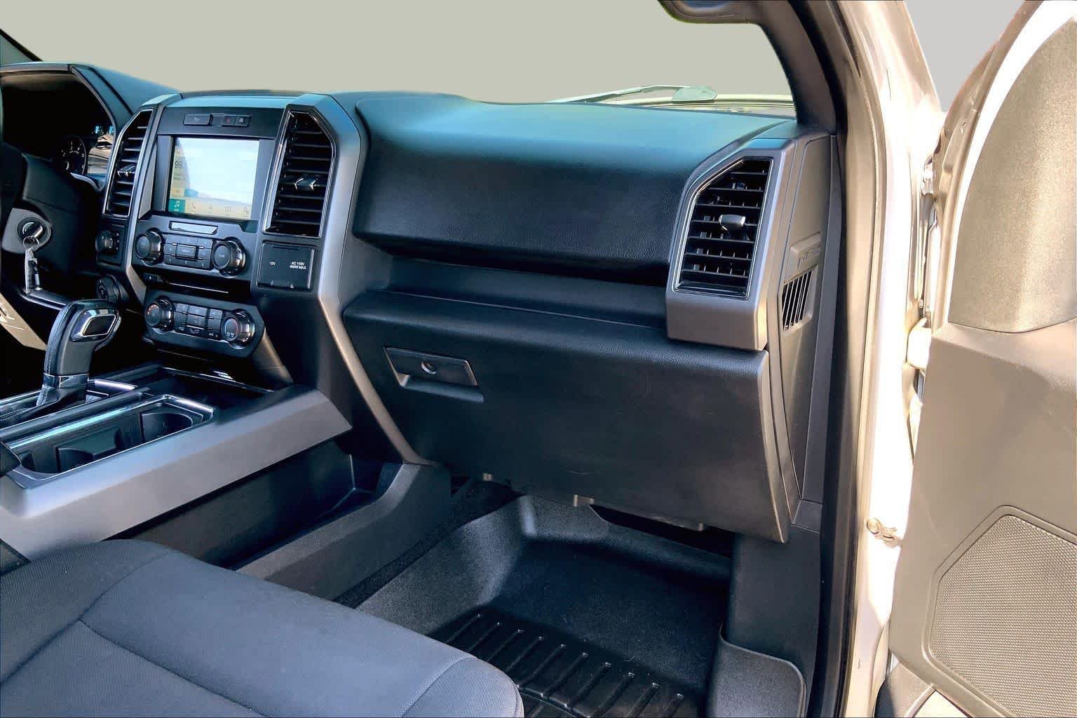 Used 2018 Ingot Silver Metallic Ford XLT image 19