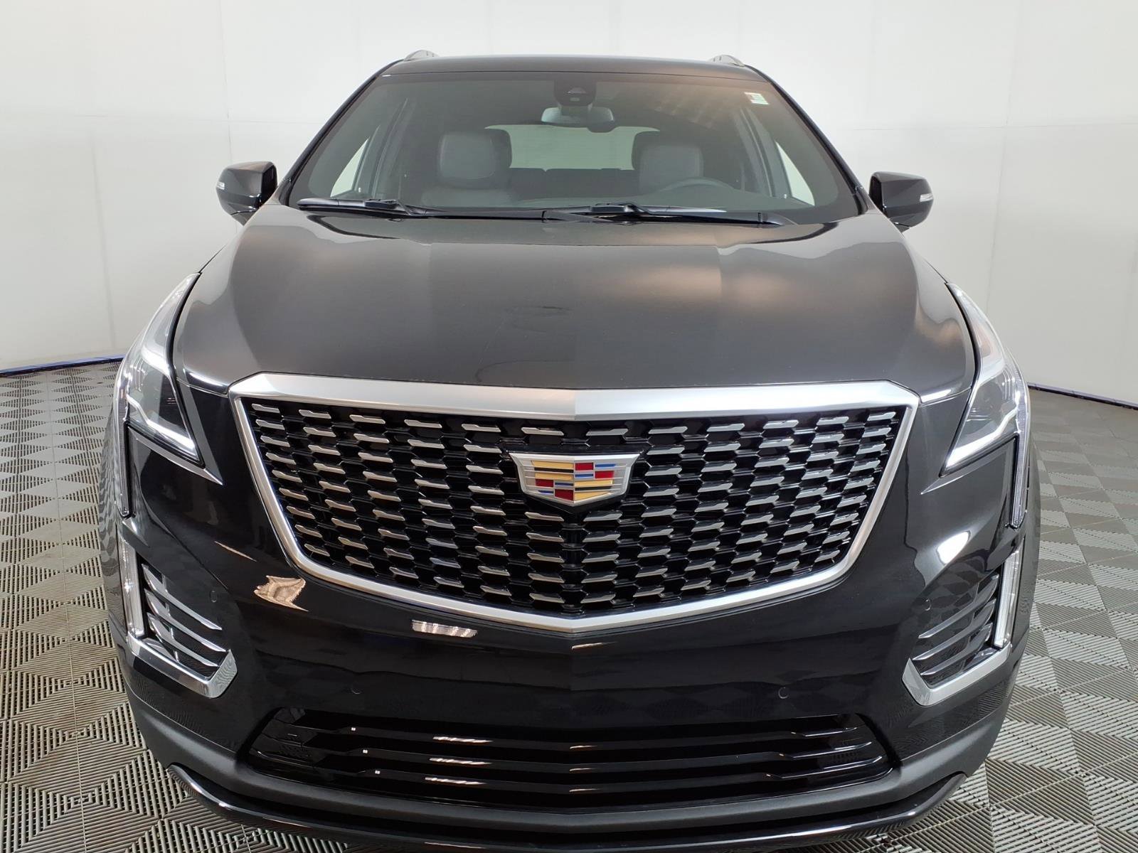 2026 Cadillac XT5 Luxury - Photo 2