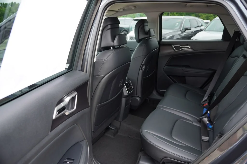 New 2026 Gravity Gray Kia EX image 11