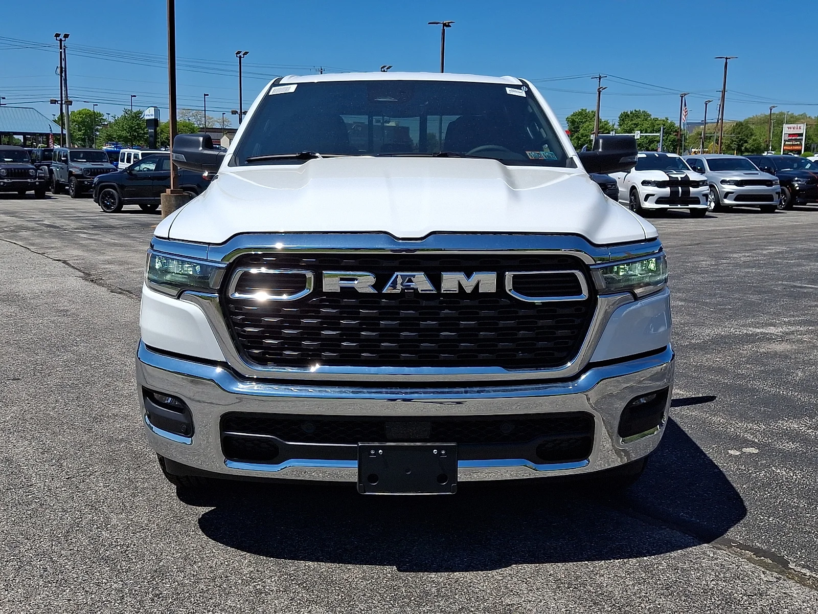 New 2026 Bright White Clear-Coat Exterior Paint RAM Big Horn/Lone Star image 3