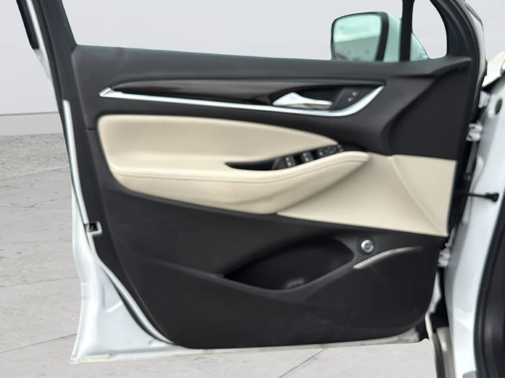 Used 2023 White Buick Essence image 23