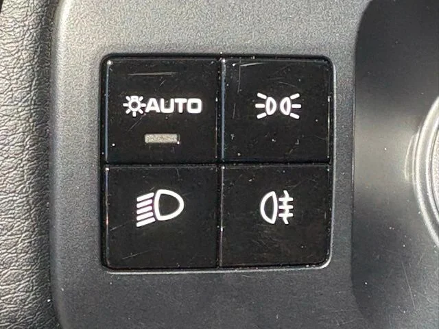 Used 2019 Black Porsche Base image 15
