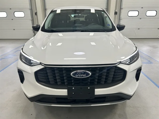 Used 2023 White FORD Active image 10
