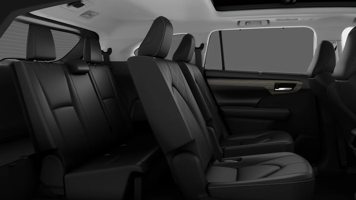 New 2026 Wind Chill Pearl Toyota Platinum image 21